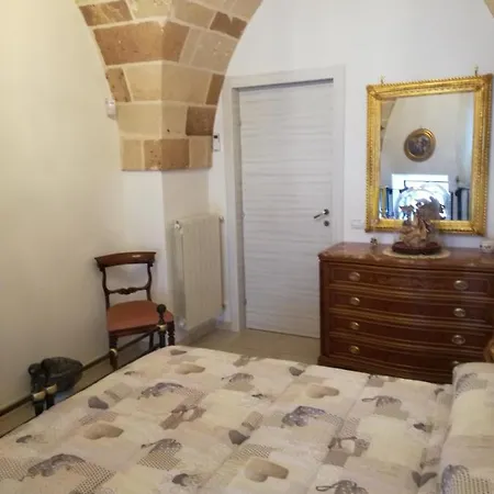 Il Vicoletto לינה וארוחת בוקר אבטראנה