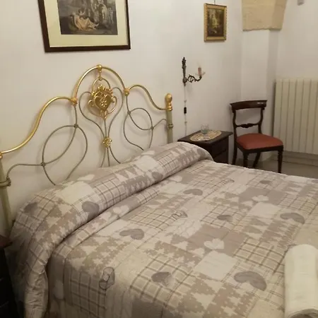 לינה וארוחת בוקר Il Vicoletto