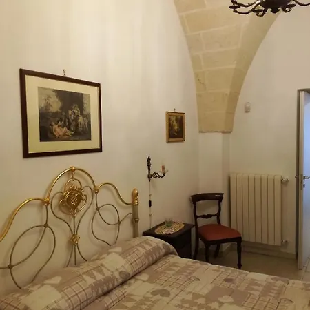 Il Vicoletto לינה וארוחת בוקר אבטראנה