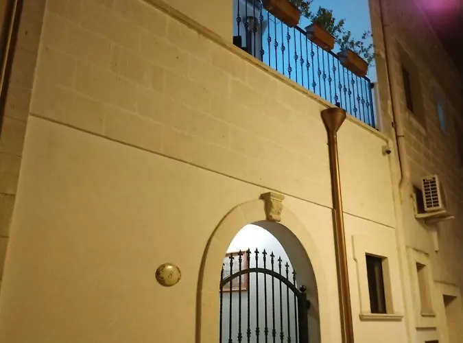 فندق مبيت وإفطار Il Vicoletto أفيترانا